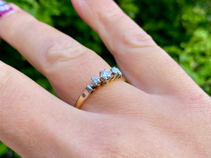 Vintage 18ct Gold Three-Stone Diamond Ring