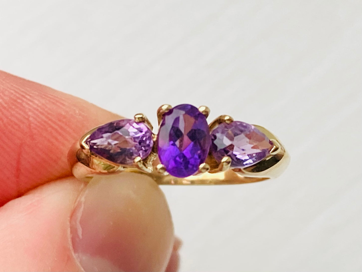 9ct Gold Amethyst Ring