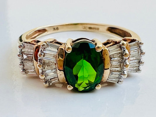 9ct Gold Diopside & Diamond Ring