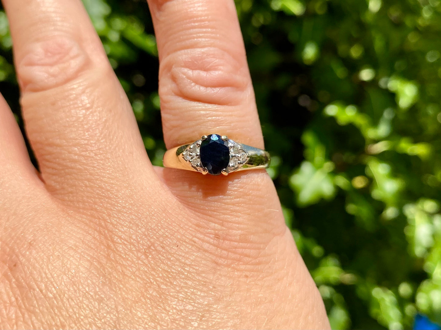 9ct Gold Sapphire & Diamond Ring