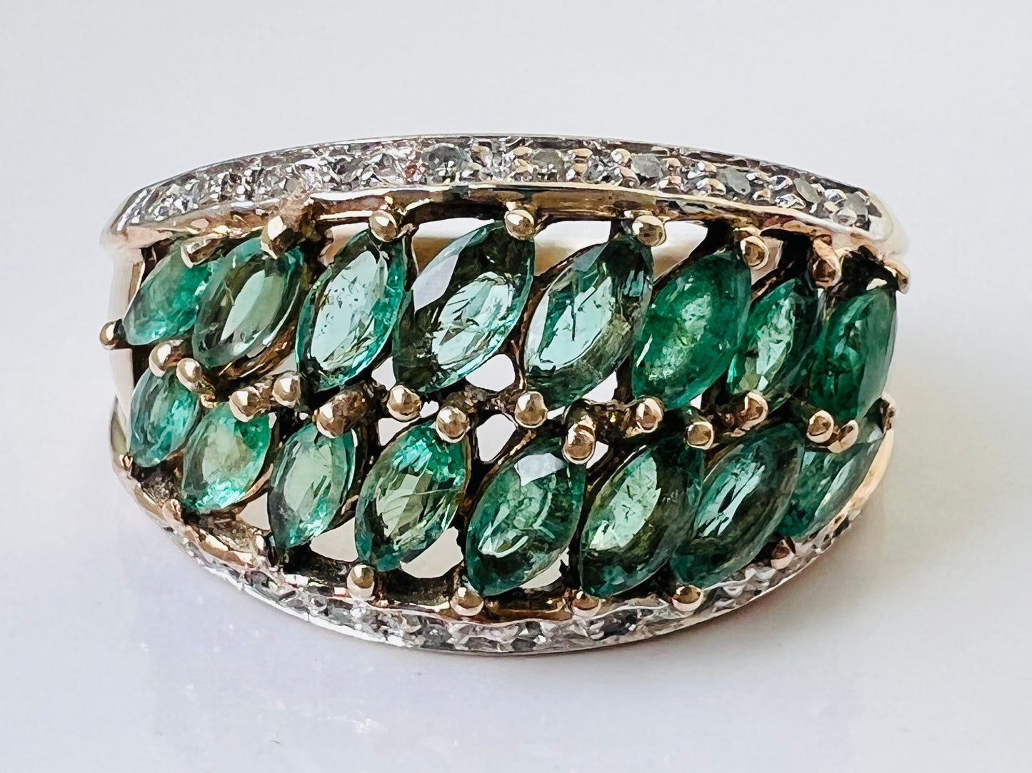 9ct Gold Emerald & Diamond Ring