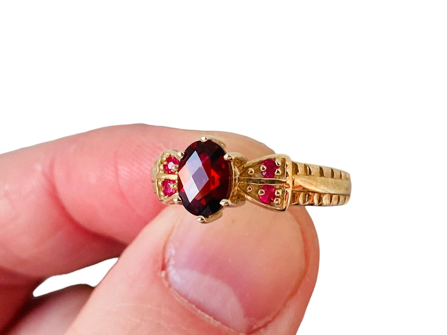 9ct Gold Garnet & Ruby Ring