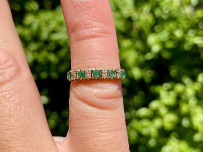 Vintage 9ct Gold Emerald & Diamond Ring