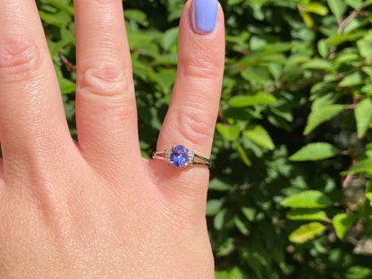 9ct Gold Tanzanite & Diamond Ring