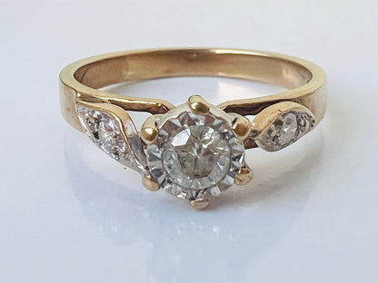 Vintage 9ct Gold Diamond Ring