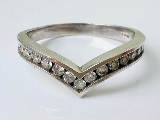 18ct Gold Diamond Wishbone/Chevron Ring