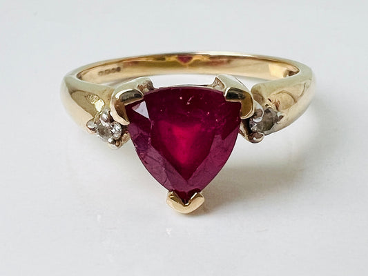 9ct Gold Ruby & Diamond Ring