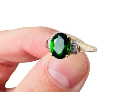 9ct Gold Diopside & Diamond Ring