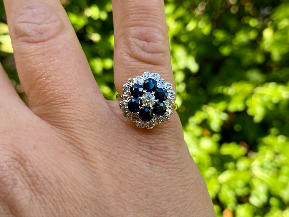 Vintage 18ct Gold Sapphire & Diamond Ring