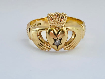 Vintage 9ct Gold Claddagh Diamond Ring