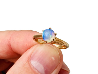 14ct Gold Opal Ring