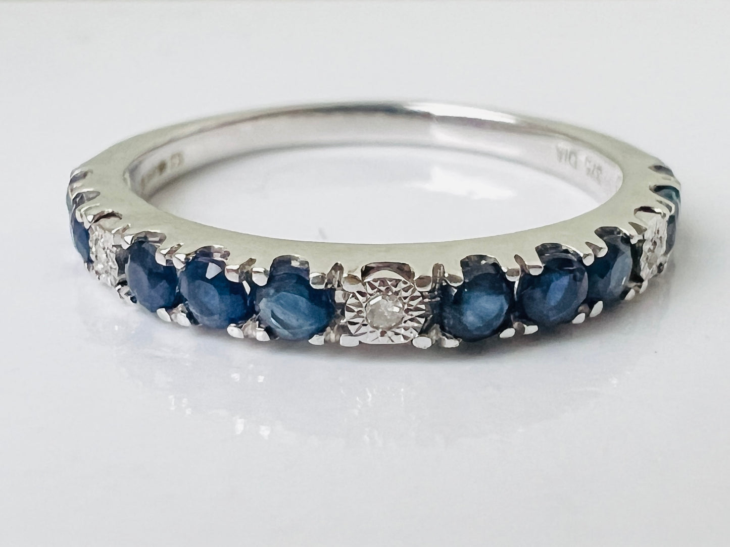 9ct Gold Sapphire & Diamond Ring