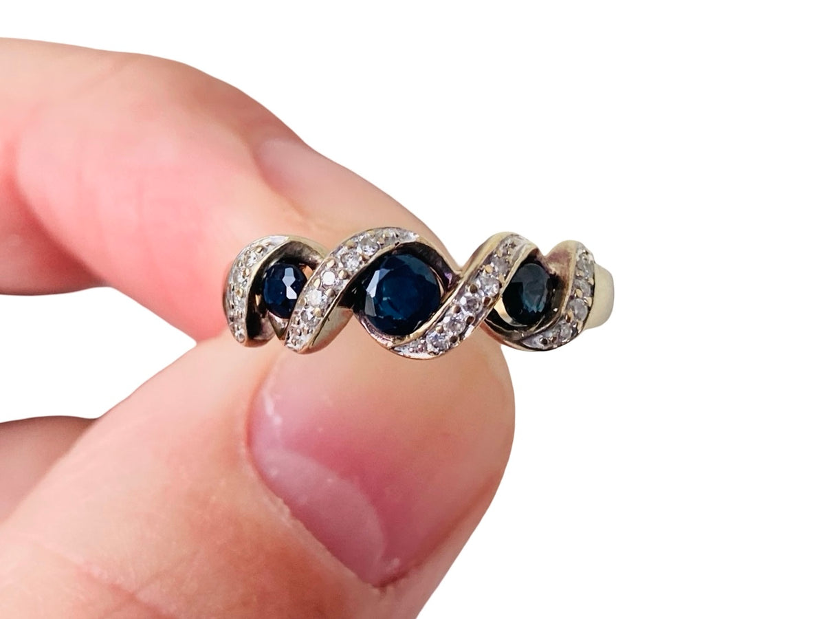 9ct Gold Sapphire & Diamond Ring