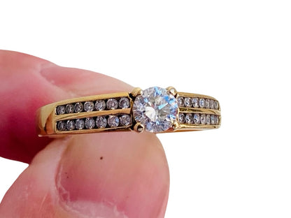 18ct Gold 0.74ct Diamond Ring