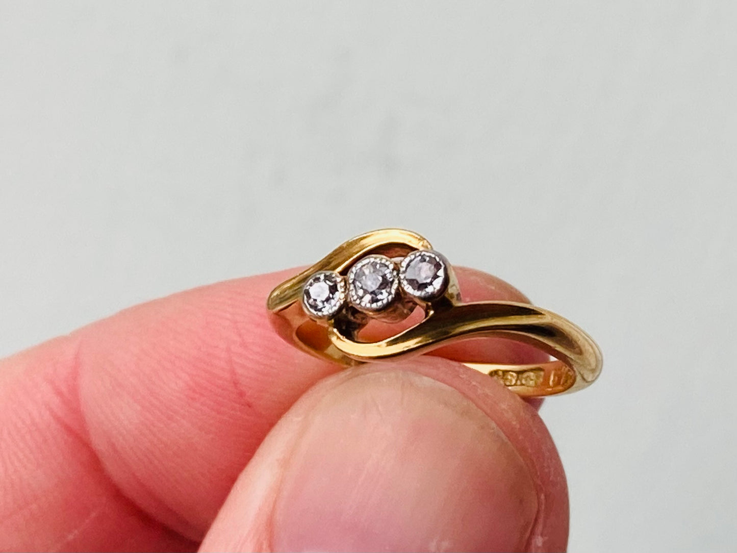 Antique 18ct Gold Diamond Ring