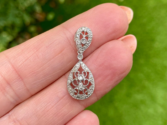 9ct Gold Diamond Pendant