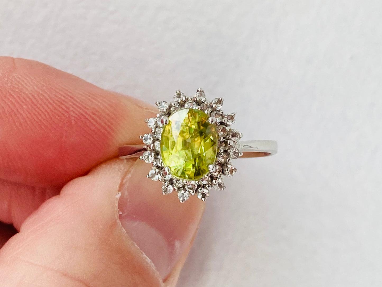 9ct Gold Peridot & Zircon Ring