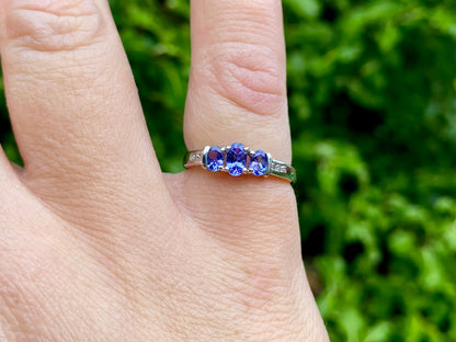 9ct Gold Tanzanite & Diamond Ring