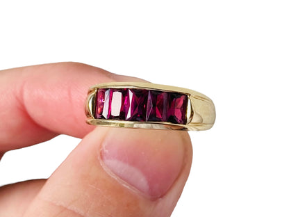 9ct Gold Rhodolite Garnet Ring