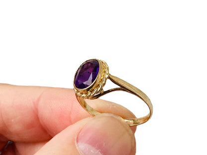 Vintage 9ct Gold Amethyst Ring