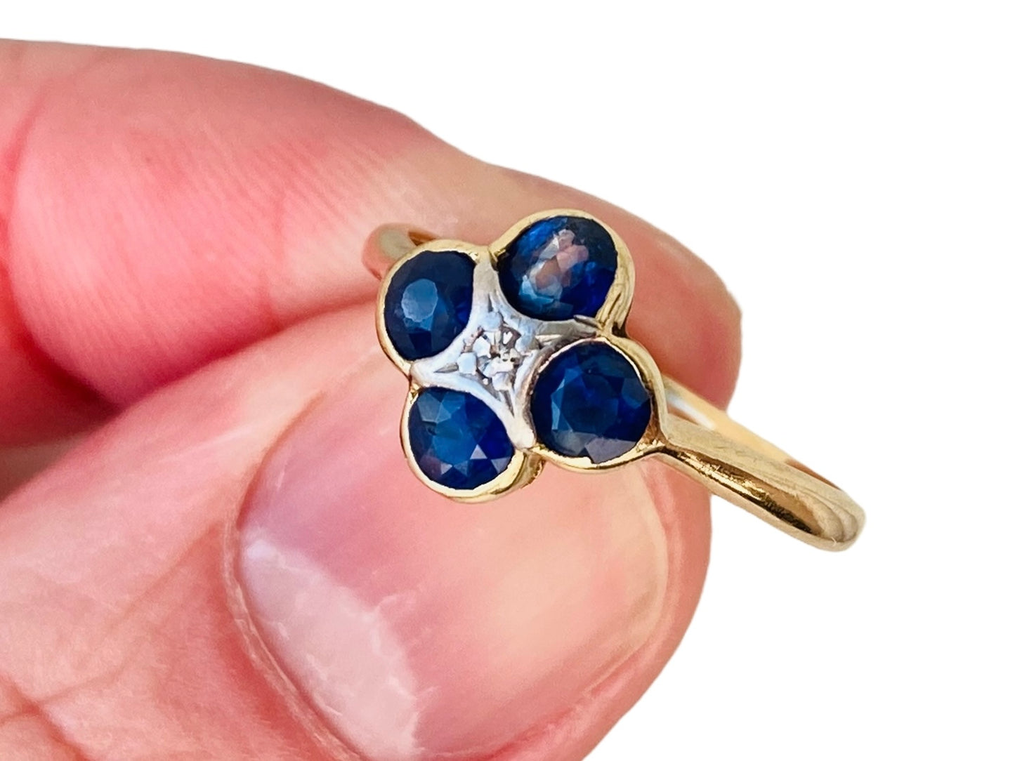 Antique 18ct Gold Sapphire & Diamond Ring