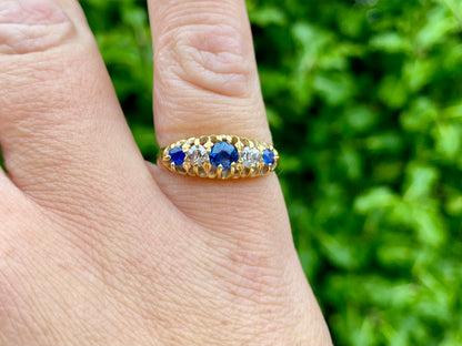Antique 18ct Gold Sapphire & Diamond Ring