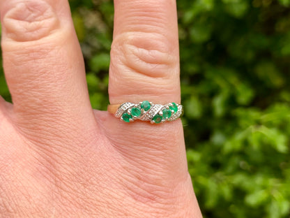 9ct Gold Emerald & Diamond Ring