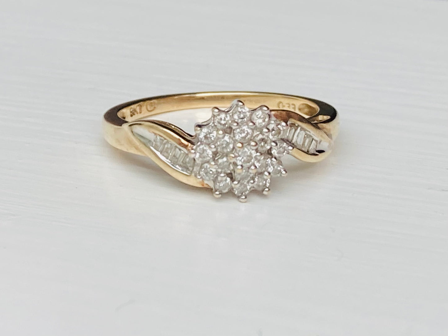 9ct Gold Diamond Ring