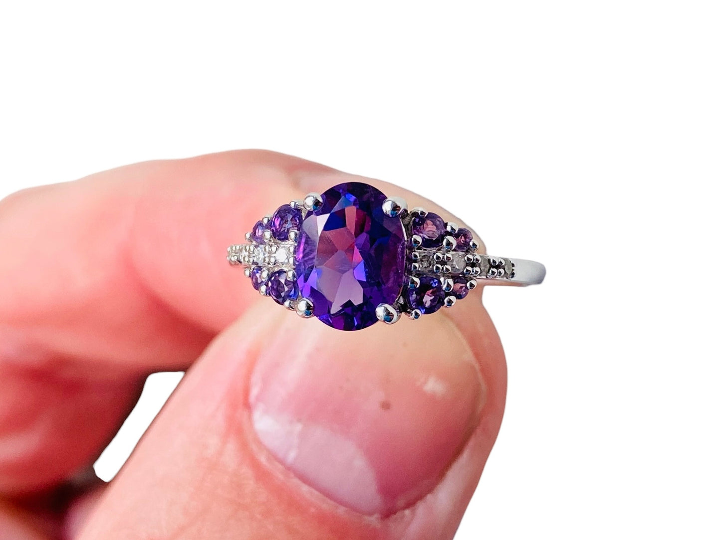 9ct Gold Amethyst & Diamond Ring