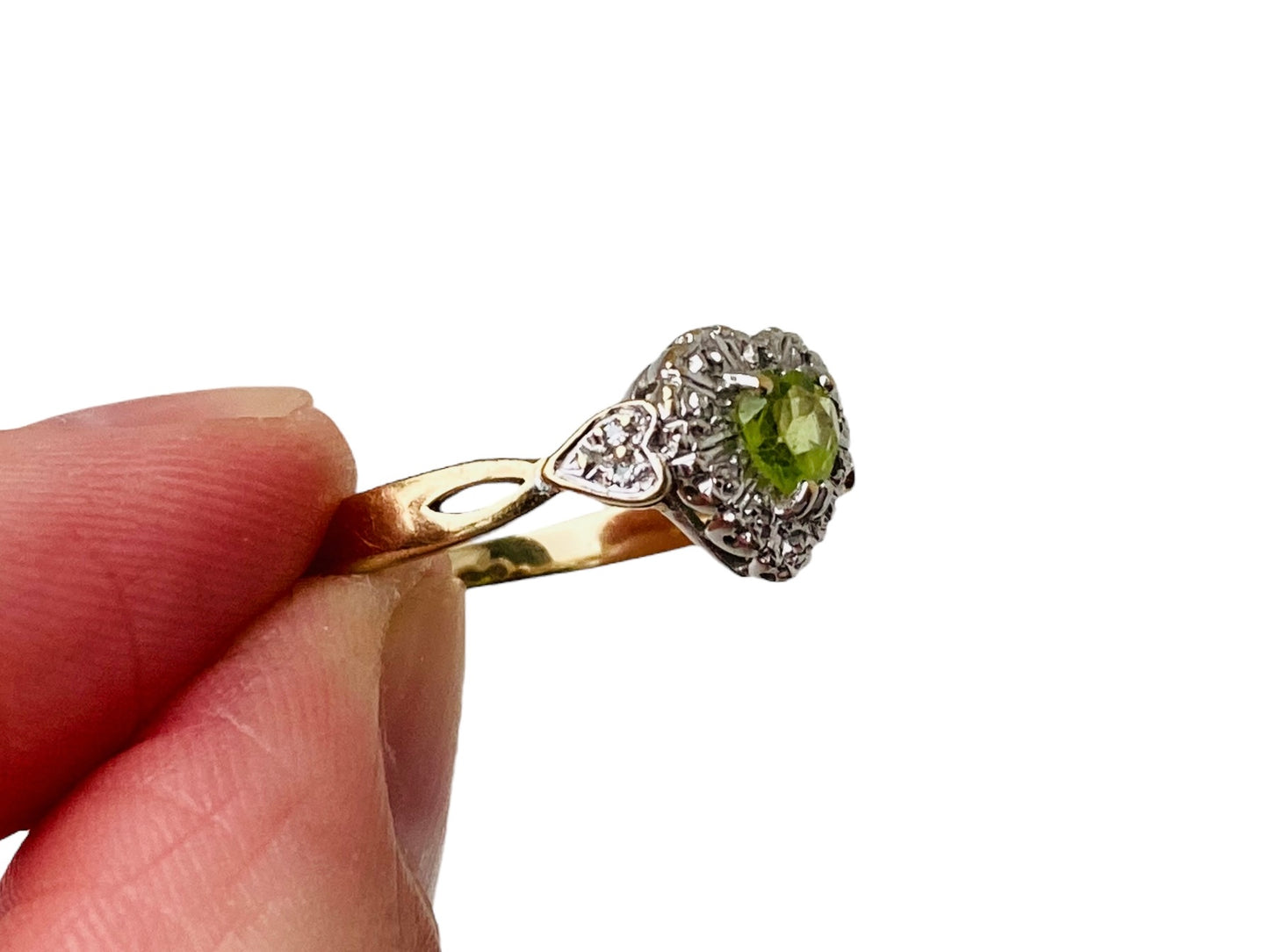 9ct Gold Peridot & Diamond Ring