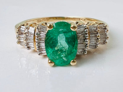 14ct Gold Emerald & Diamond Ring