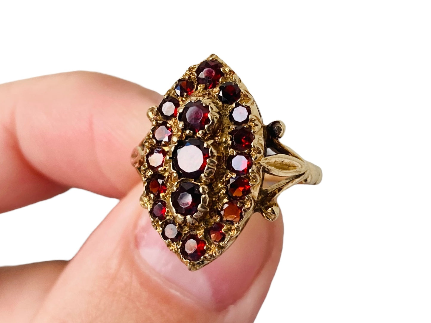 Vintage 9ct Gold Garnet Ring
