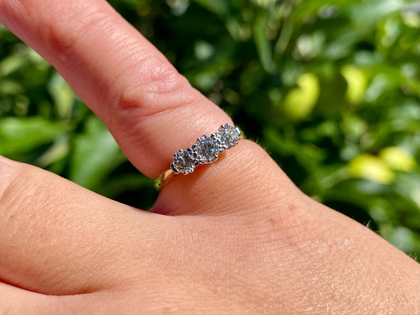 Vintage 18ct Gold Three-Stone Diamond Ring