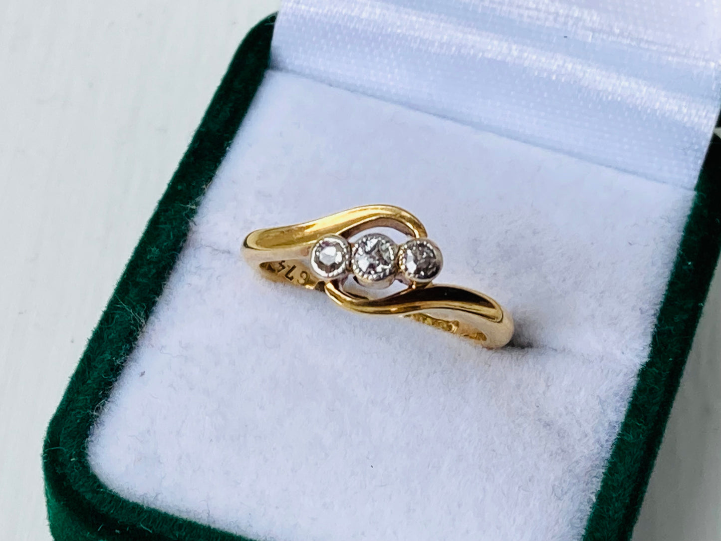 Antique 18ct Gold Diamond Ring