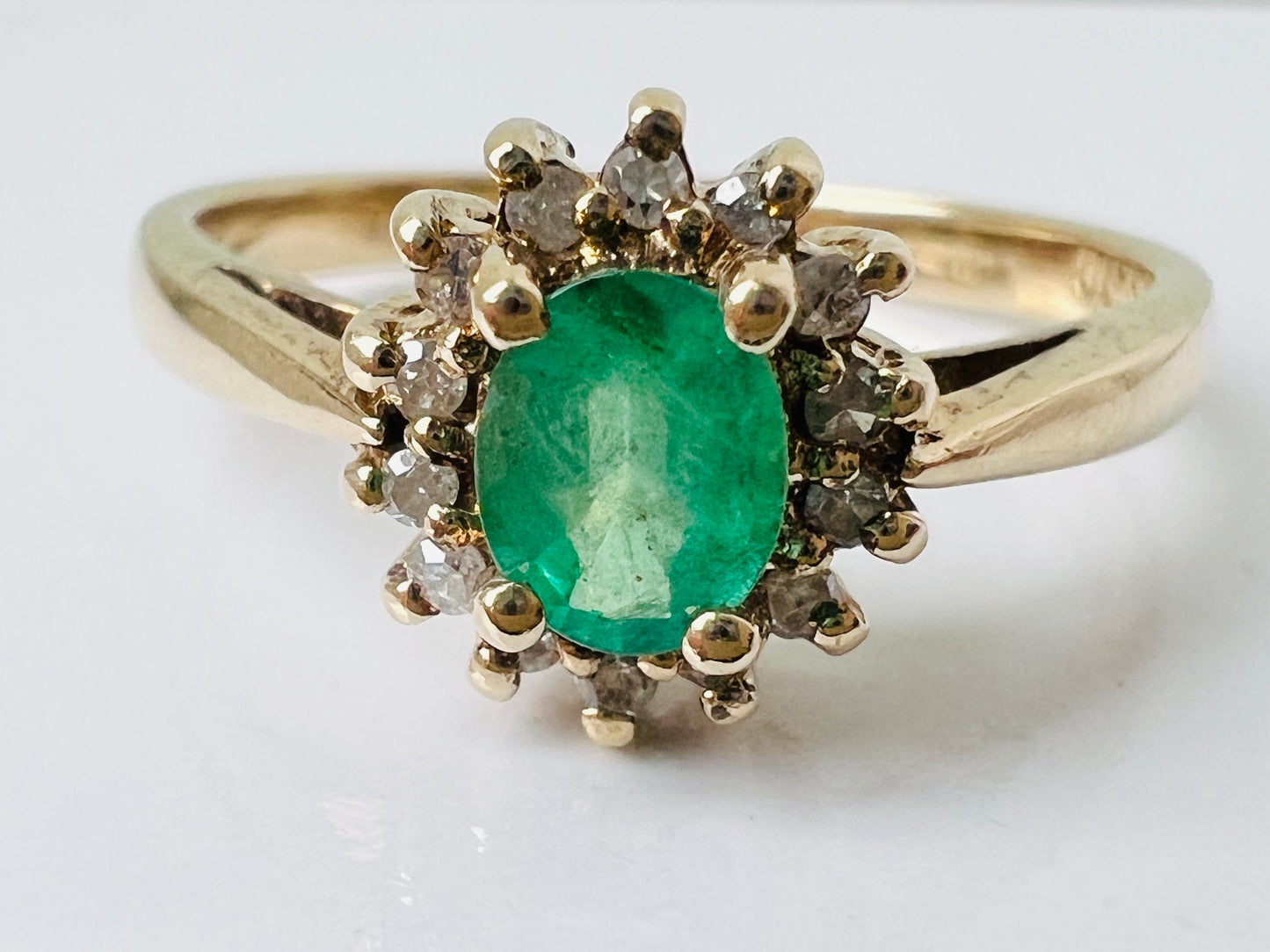 9ct Gold Emerald & Diamond Ring