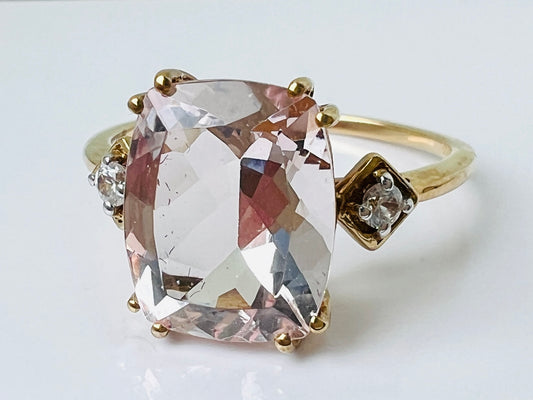 9ct Gold Morganite & Zircon Ring