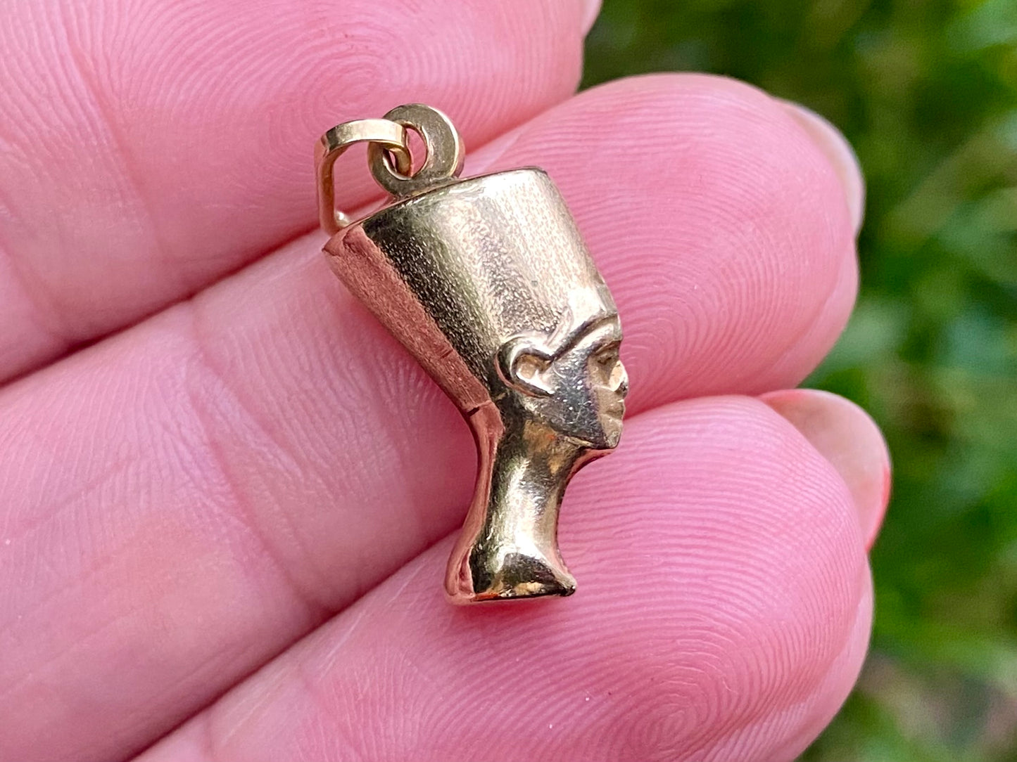 Vintage 9ct Gold Nefertiti Pendant