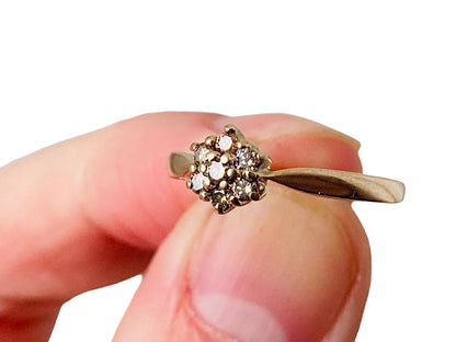 9ct Gold Champagne Diamond Daisy Ring
