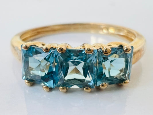 9ct Gold Topaz Ring