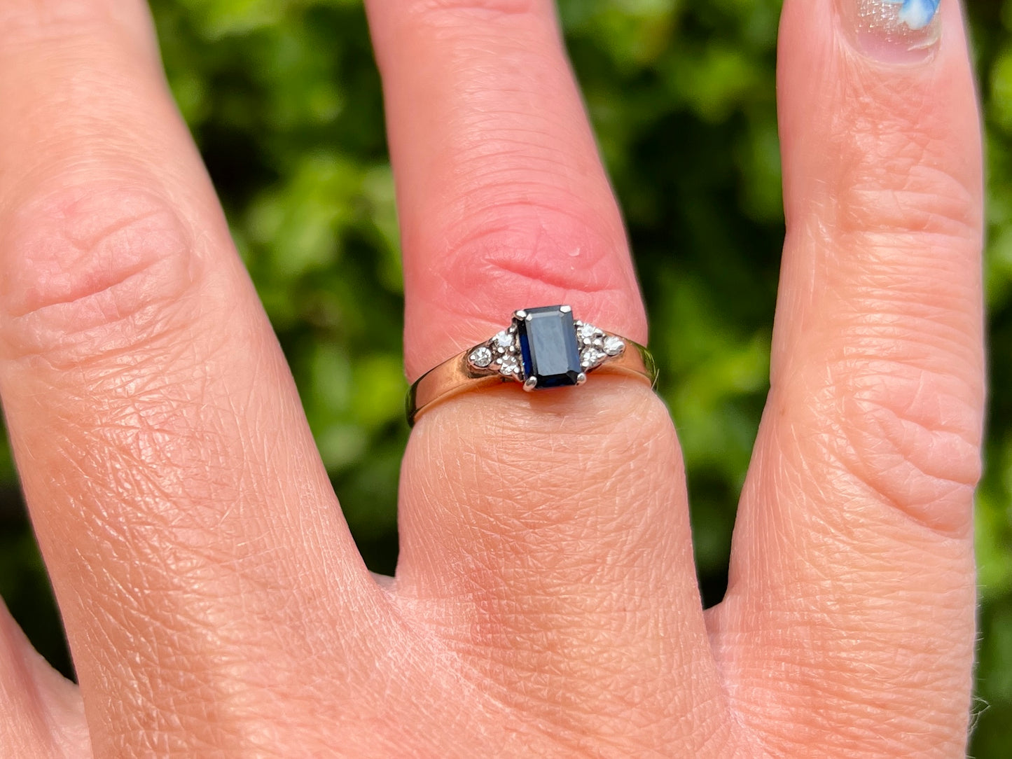 Vintage 9ct Gold Sapphire & Diamond Ring