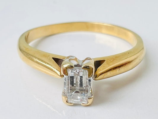 18ct Gold Millennium-Cut Diamond Solitaire Ring