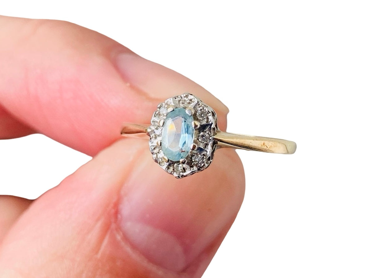9ct Gold Aquamarine & Diamond Ring
