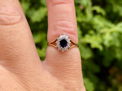 Vintage 9ct Gold Sapphire & Diamond Ring
