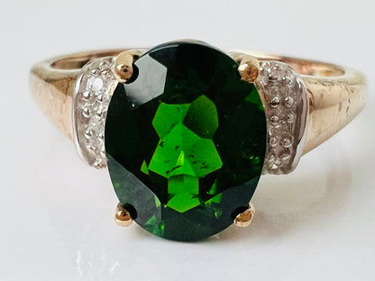 9ct Gold Diopside & Diamond Ring