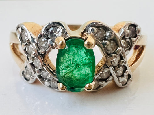 10ct Gold Emerald & Diamond Ring