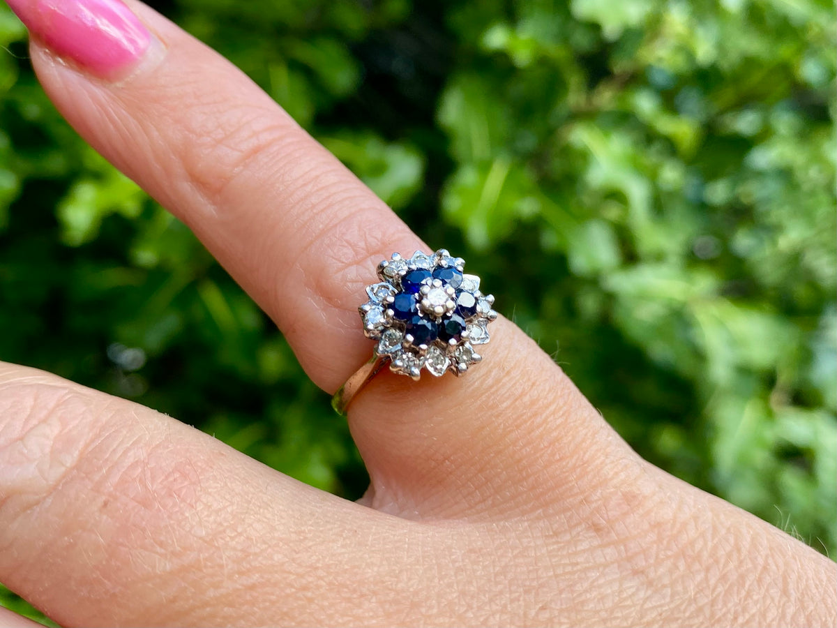Vintage 9ct Gold Sapphire & Diamond Ring