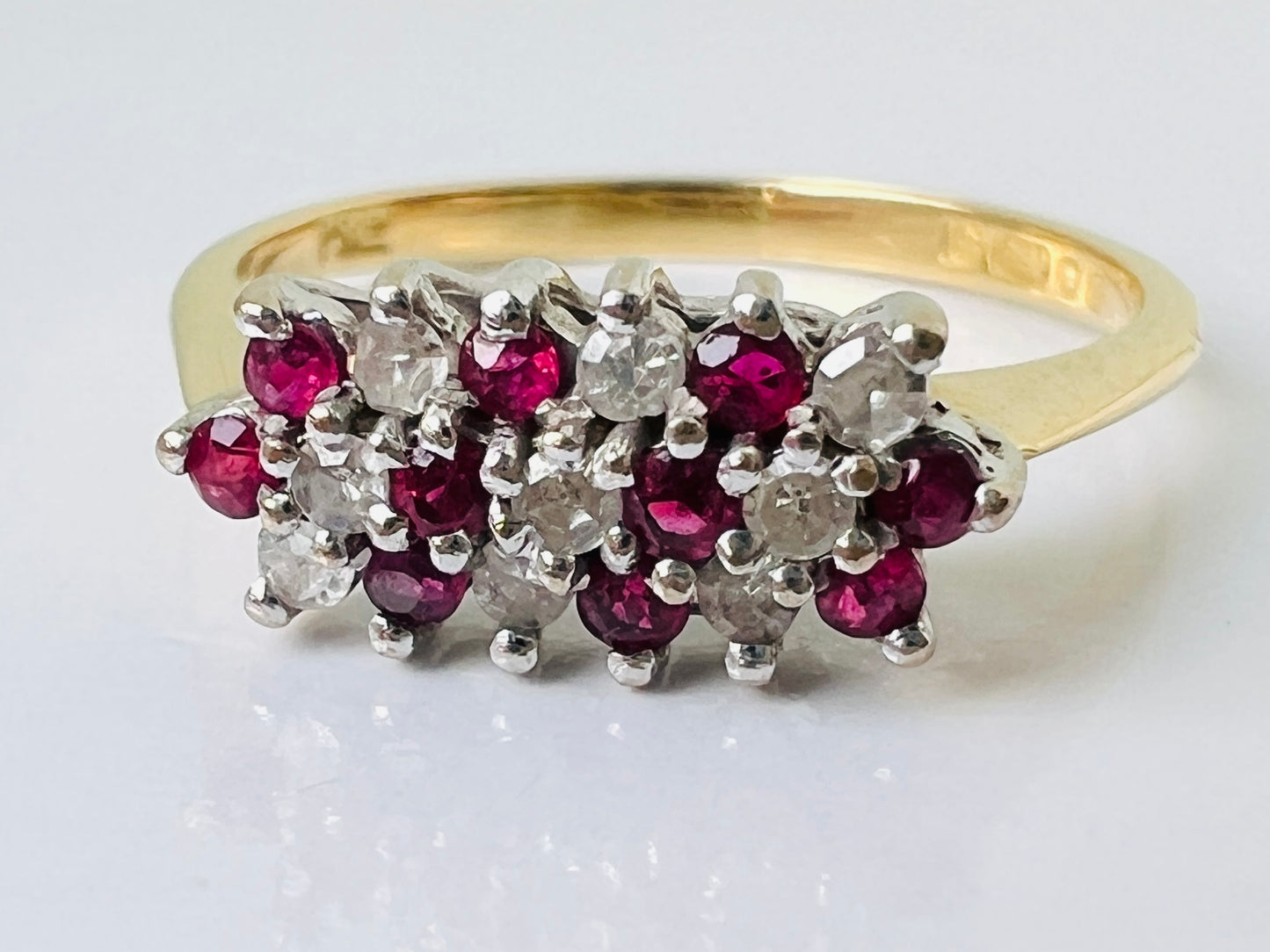 Vintage 18ct Gold Ruby & Diamond Ring