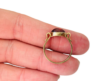 Vintage 9ct Gold Garnet Ring