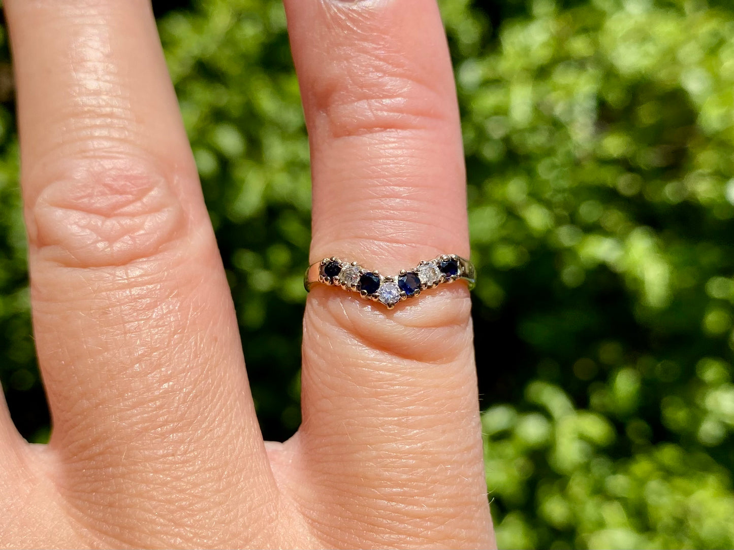 Vintage 9ct Gold Sapphire & Diamond Wishbone Ring