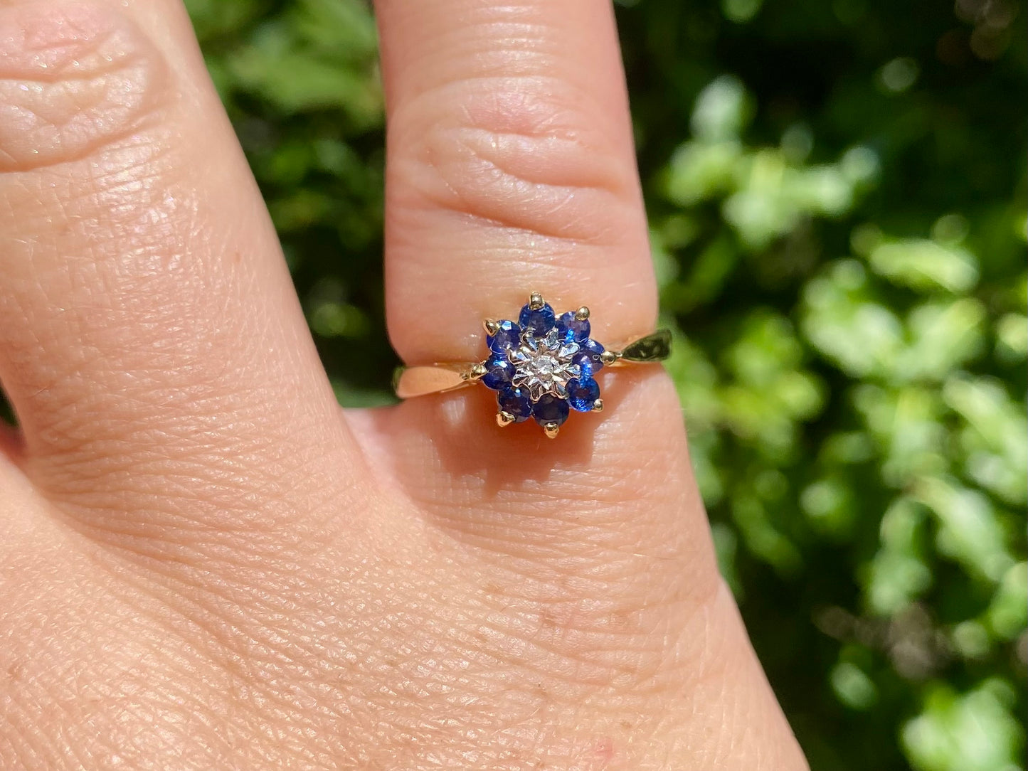 9ct Gold Sapphire & Diamond Ring